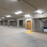 La Cour Aux Ecureuils * 佩塞楠克鲁瓦