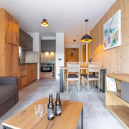 La Cour Aux Ecureuils Appartement