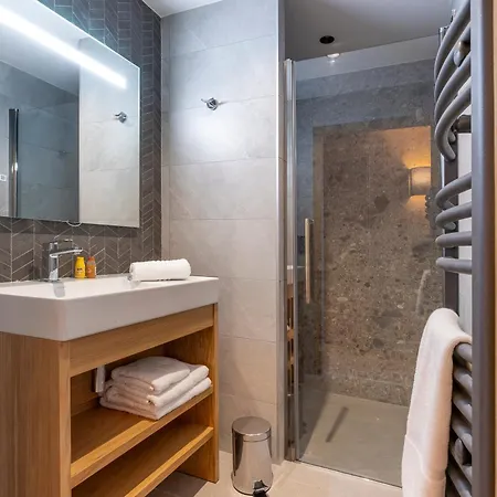 Apartment La Cour Aux Ecureuils *
