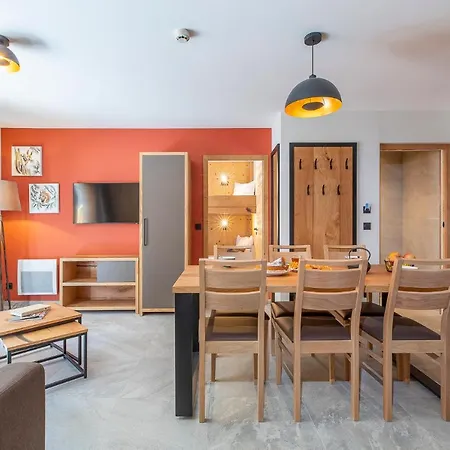 La Cour Aux Ecureuils Apartamento *